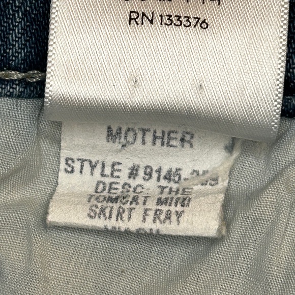 MOTHER Denim The Tomcat Mini Skirt Fray - Picture 16 of 16